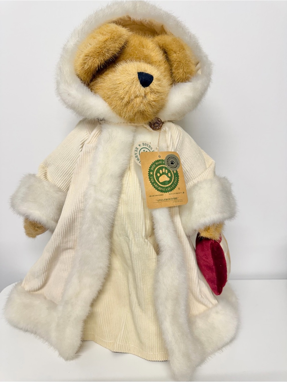 Vintage Boyds Collection Bear ‘Anya Frostfire’ Winter 1999 NEW